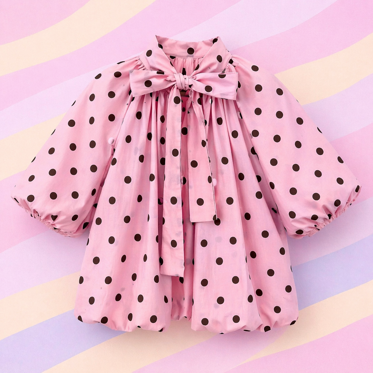 Blouse manche courte pois rose vue de dos