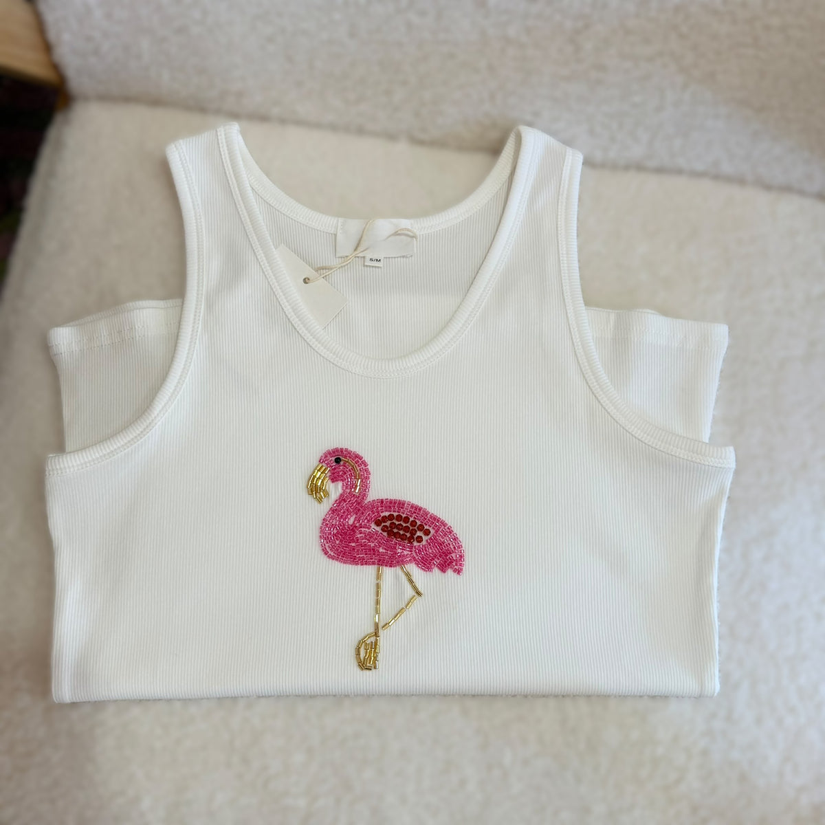 Débardeur avec motif flamant rosé fait en perle