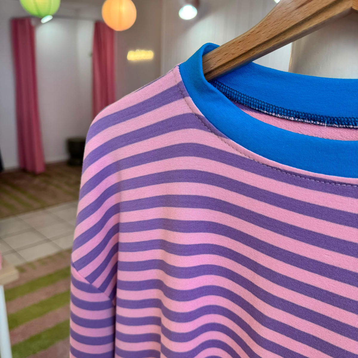 zoom sur détails t-shirt marinière mauve