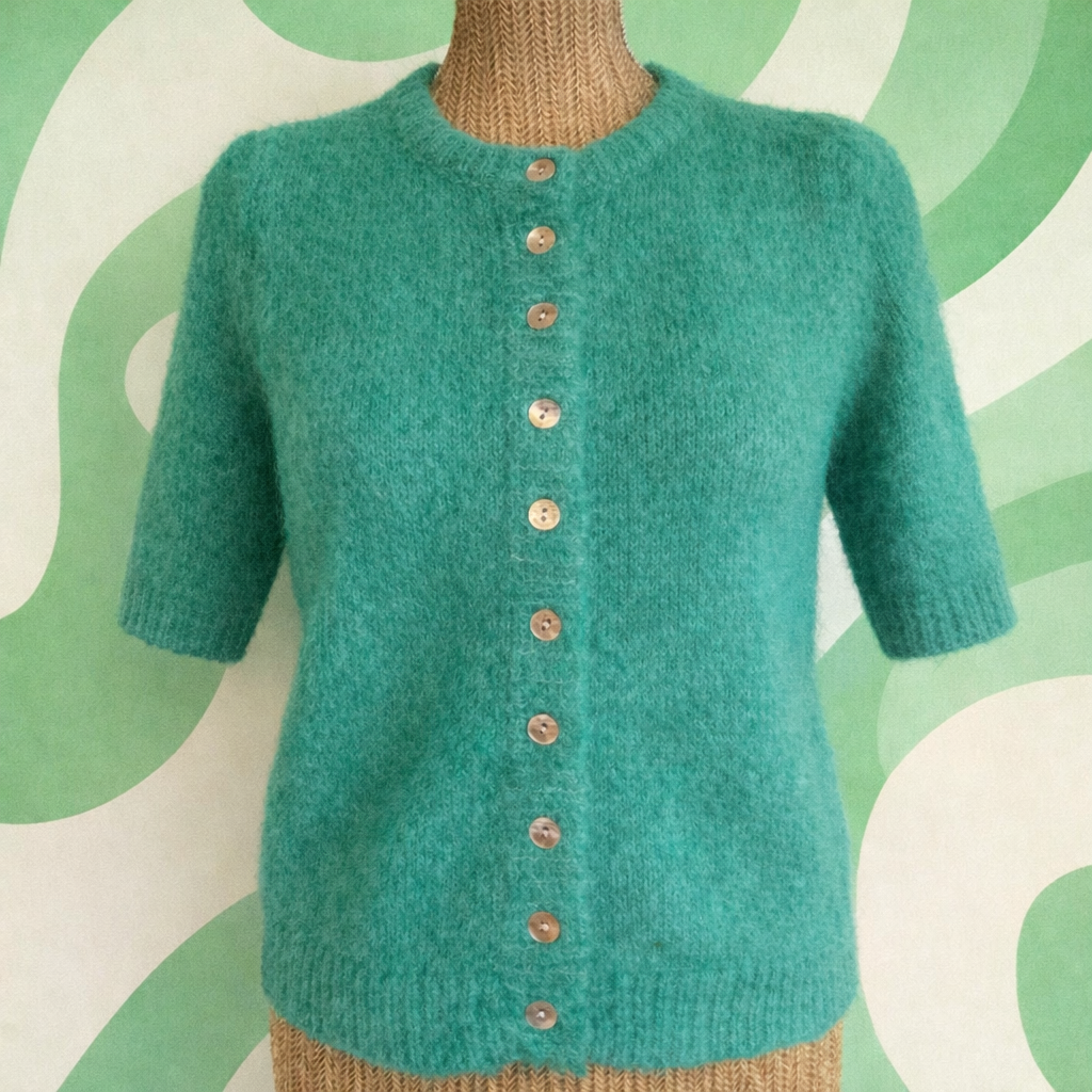 cardigan vert fond coloré marie moon