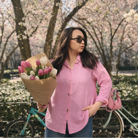 chemise gaze de coton rose en situation sur mannequin
