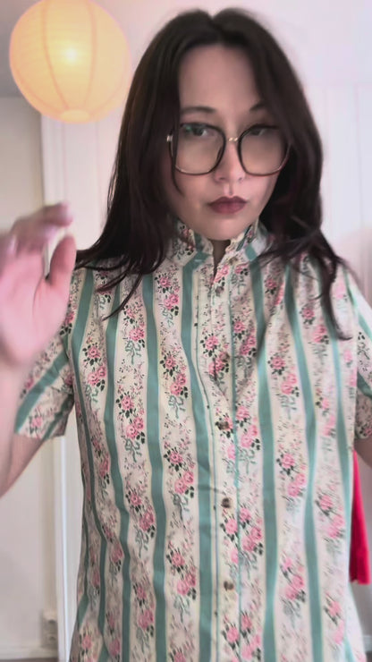 Vidéo portée d'une robe d'été a rayures vertes et motif fleurs - MARIE MOON