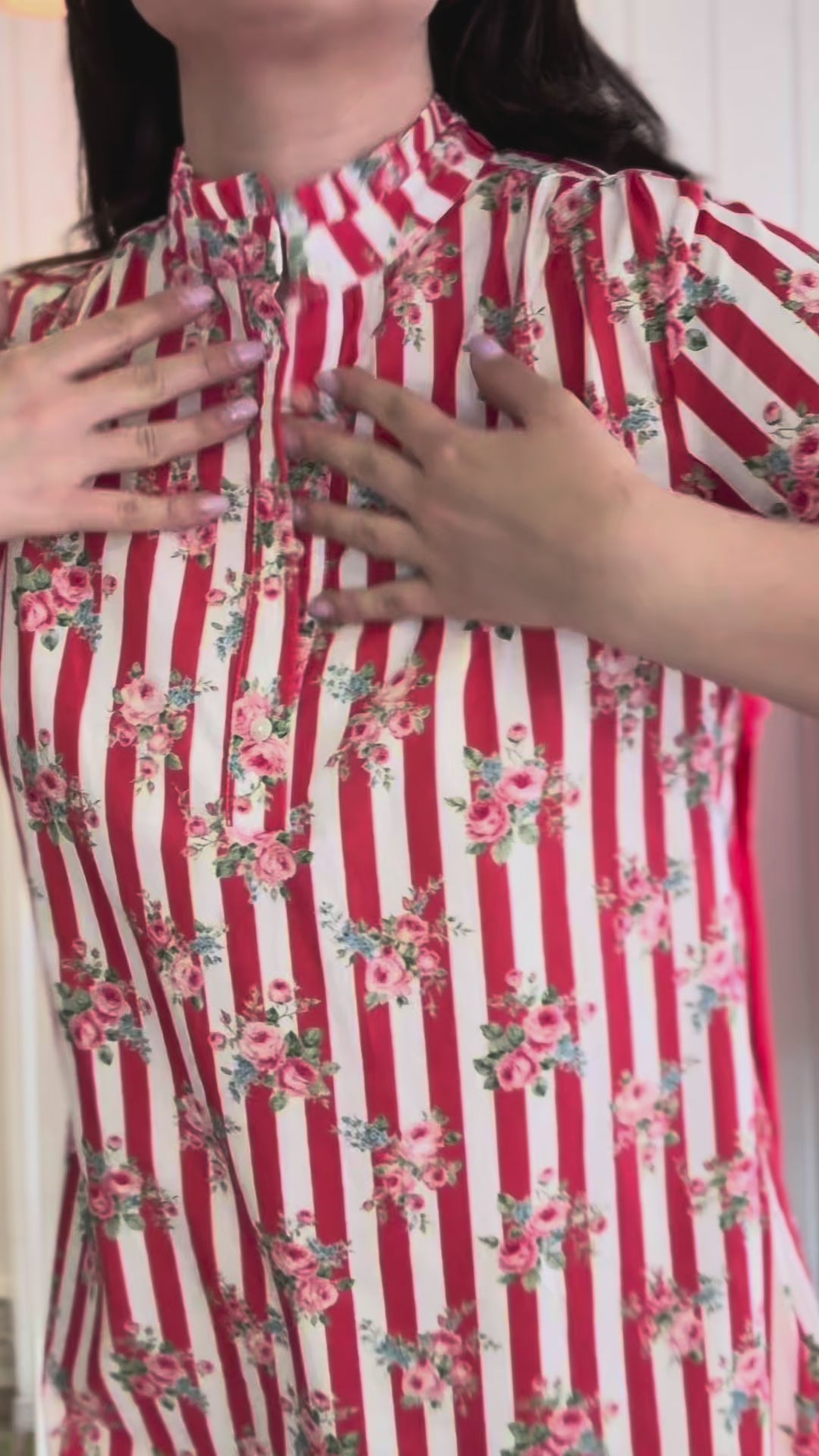 Vidéo robe d'été rayures rouge et motifs fleurs - MARIE MOON 