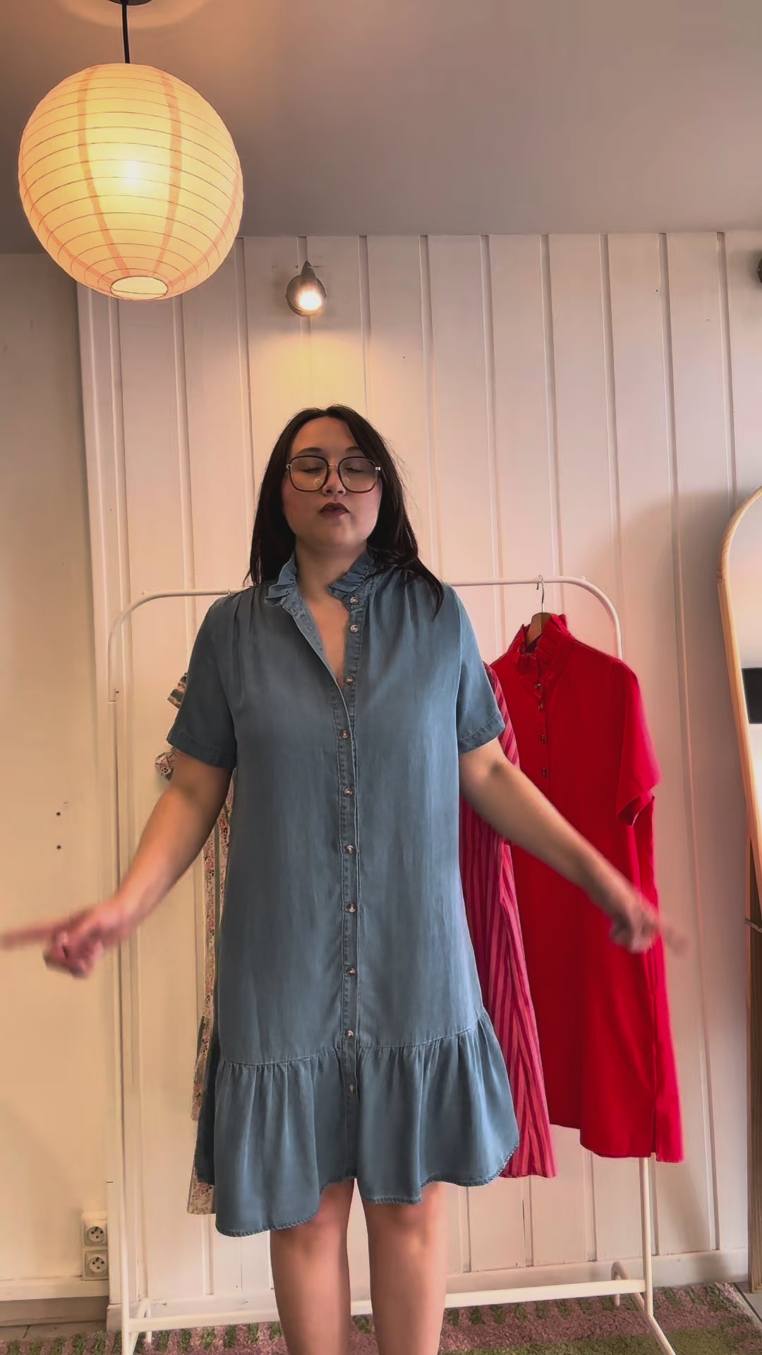 Vidéo robe portée avec effet jean en lyocell