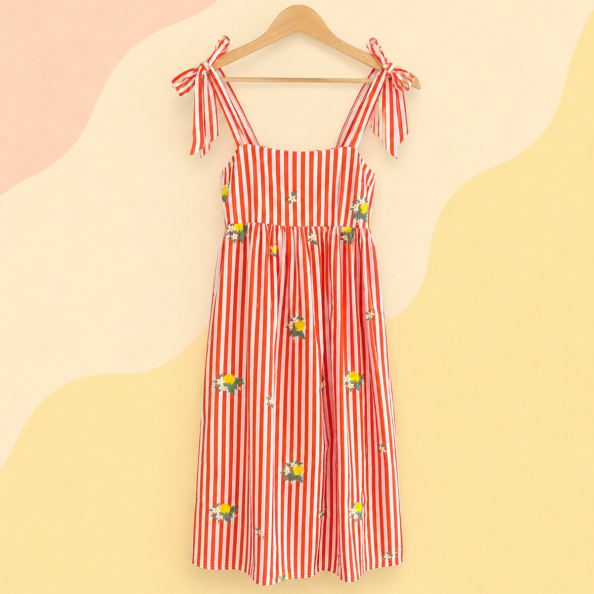 robe d'été à rayures rouge et broderies citrons