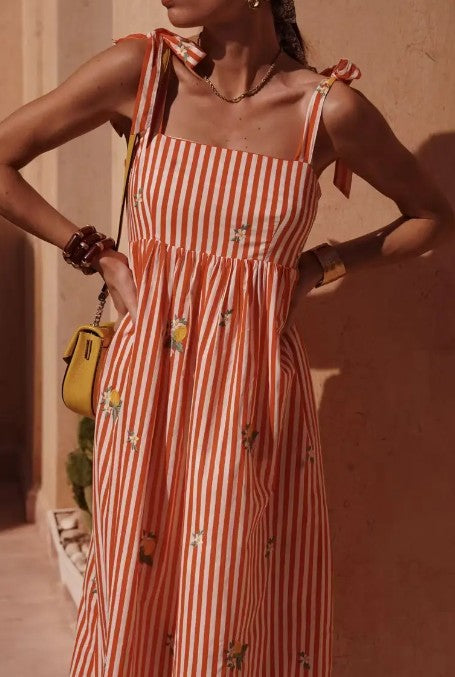 robe dolce vita portée sur un mannequin