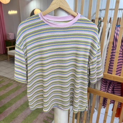 t-shirt multicolore pastel, vue de face