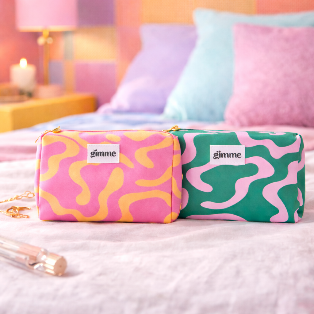 trousse maquillage motif retro mise en situation